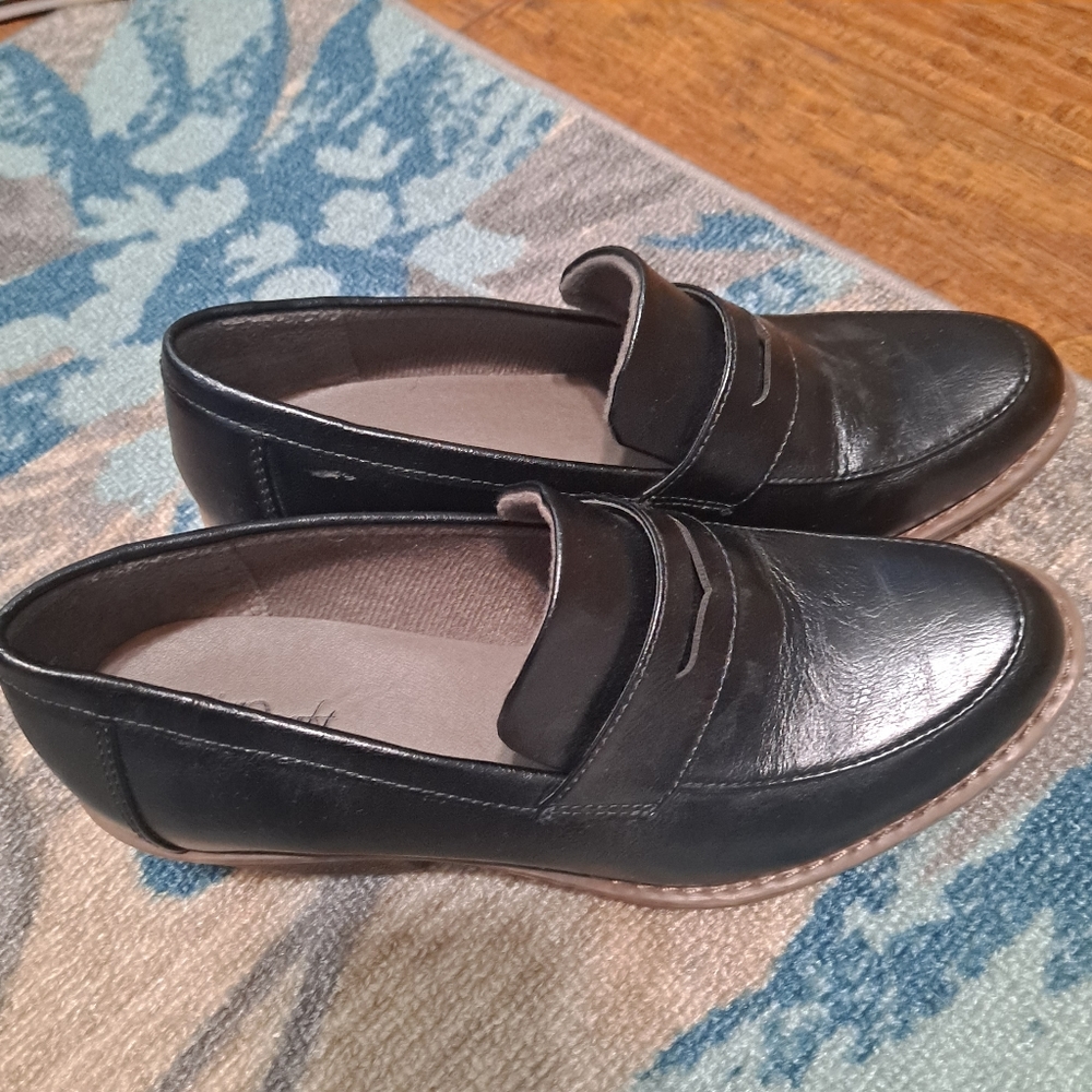 Eurosoft by Sofft block heel loafer (7.5)